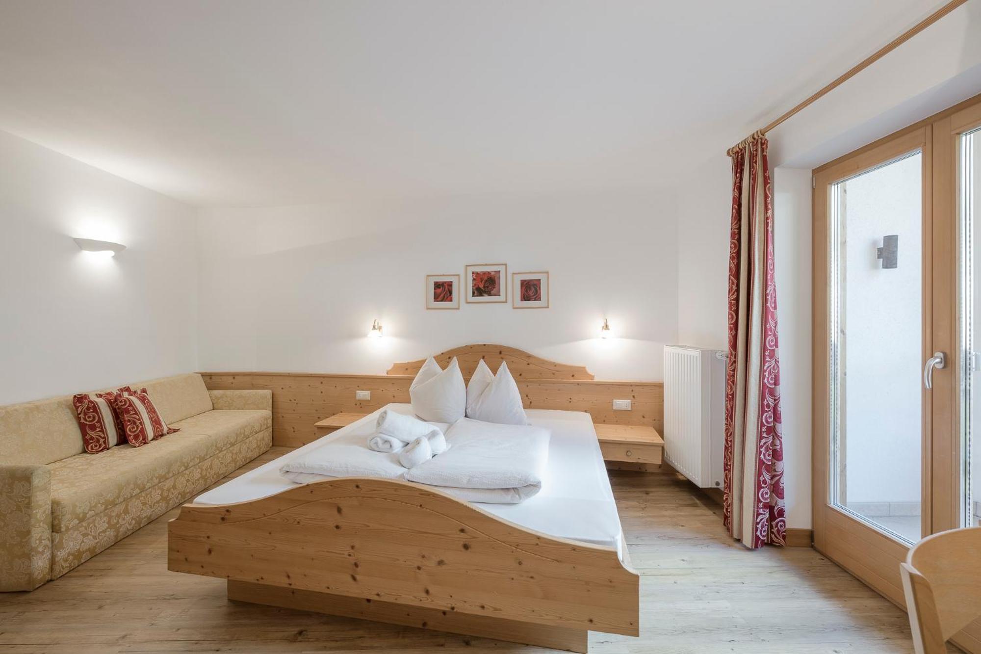 Gasthof Pension-appartement Mitterhofer Schenna